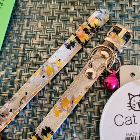 Cat Worries Doll and Cat Collar - Picture 5 of 8